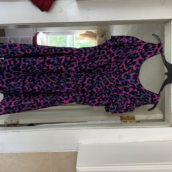 Small new - Picture 2 of 4